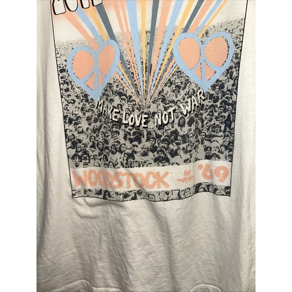 Woodstock Graphic tee Sized Medium Pre‎ Loved T Shirt - Picture 2 of 4